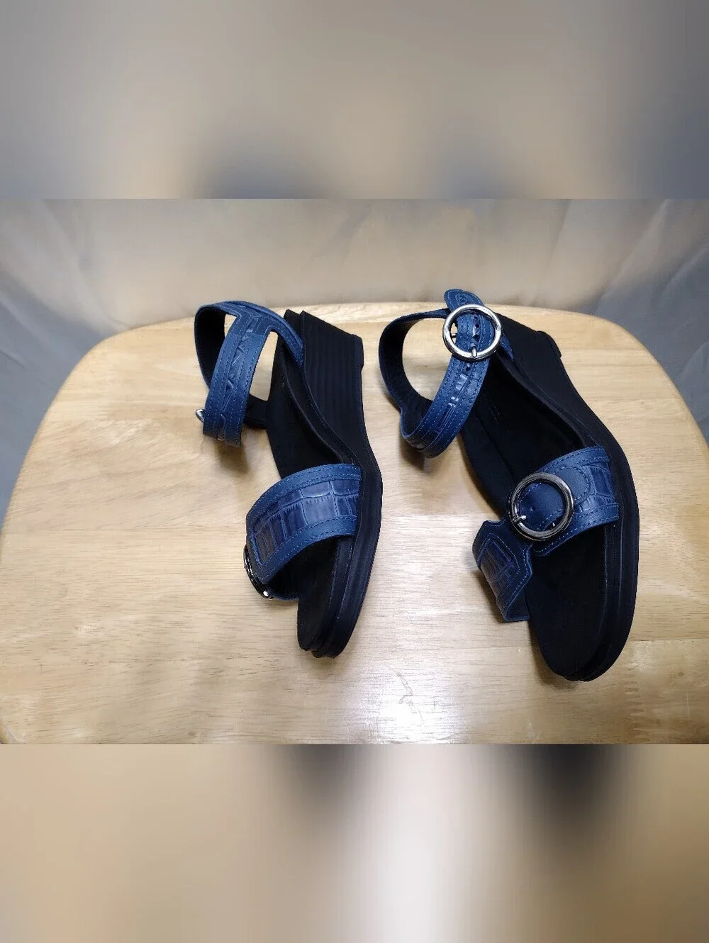 SAS Women's Capsain Blue Seight Wedge Strapped Sandals Size 8.5W